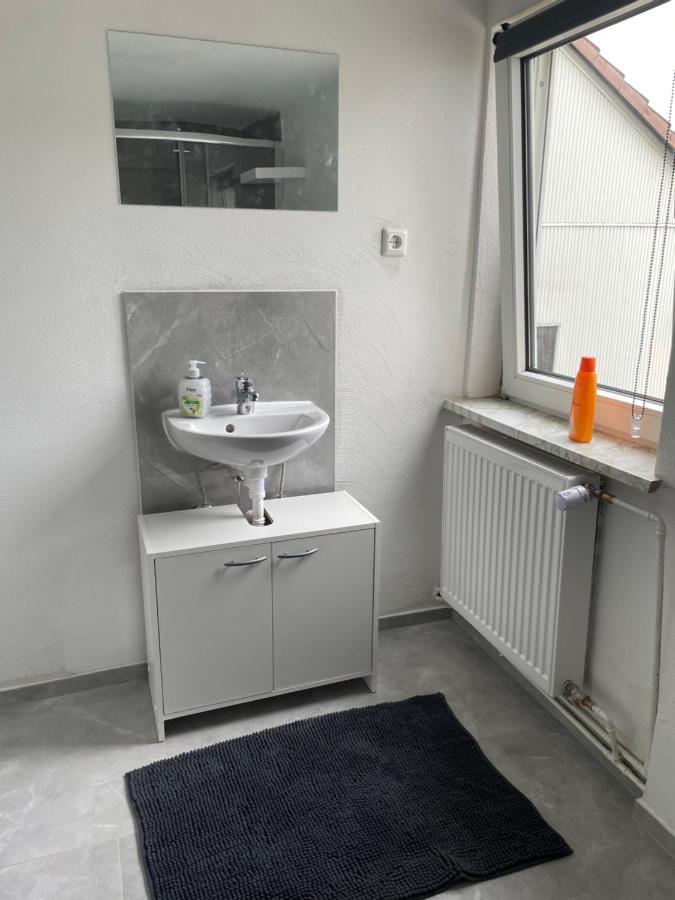Ferienwohnung Monteurwohnungen Kassel Zentral Lll Exterior foto